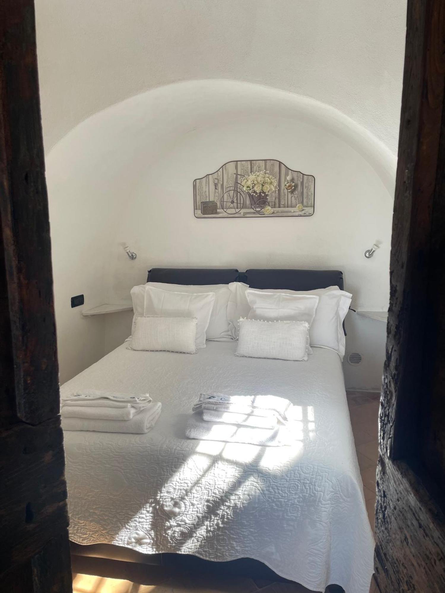 Crosa Tra Le Nuvole Villa Borgio Verezzi Buitenkant foto