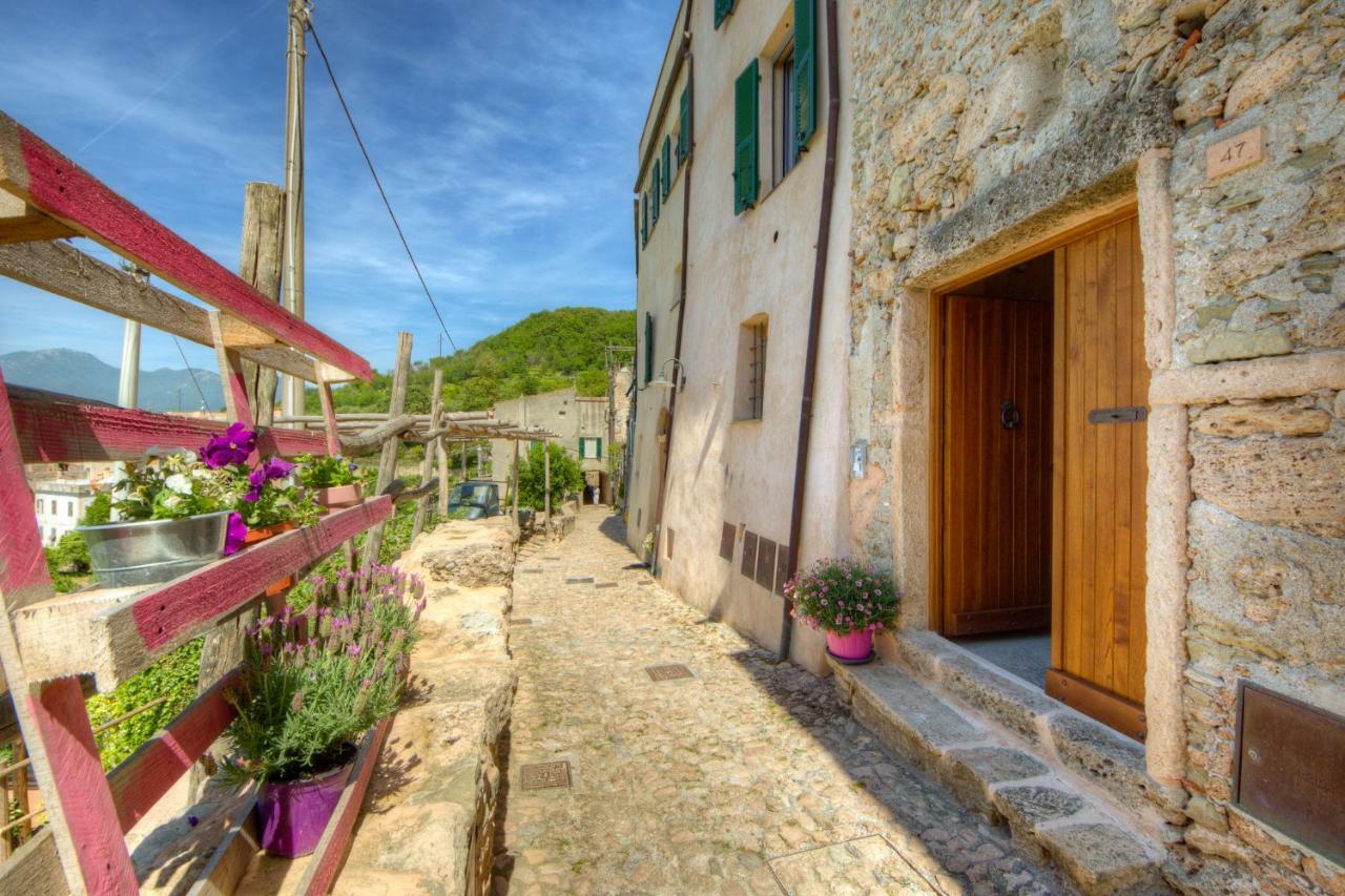 Crosa Tra Le Nuvole Villa Borgio Verezzi Buitenkant foto