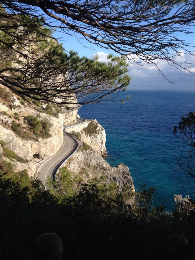 Crosa Tra Le Nuvole Villa Borgio Verezzi Buitenkant foto